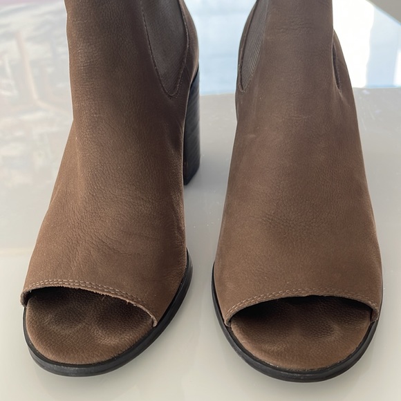 Lucky Brand light brown nubuck open toe booties - Picture 6 of 10